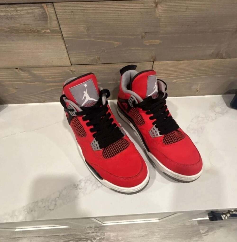 Jordan Air Jordan 4 Retro Toro Bravo Sneakers